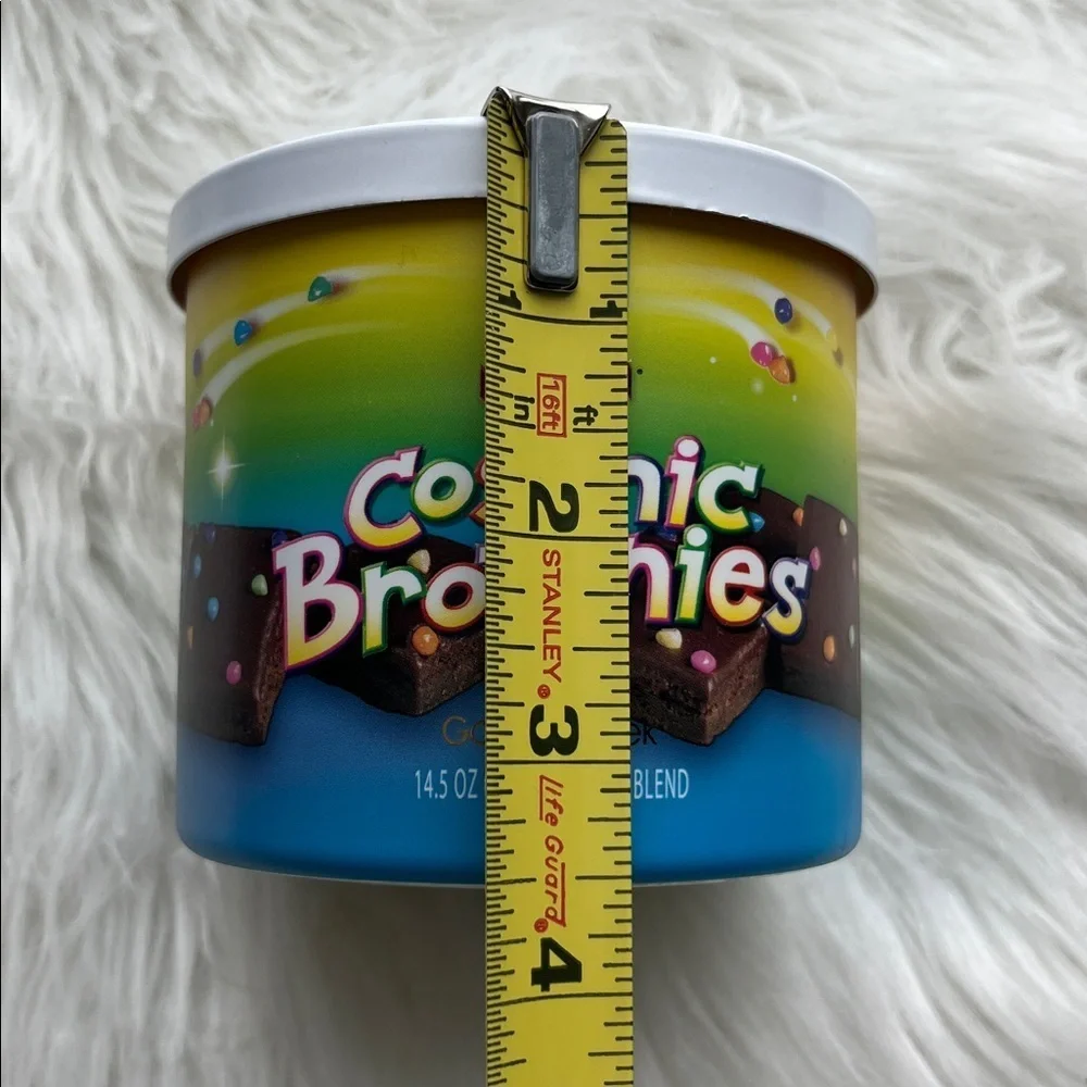 🆕 Cosmic Brownies 3 Wick Candle Little Debbie Chocolate Fudge Scent 45+Hours